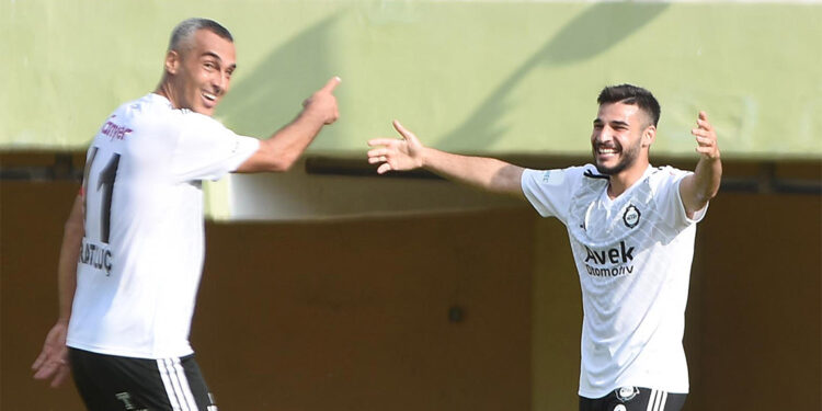 Yusuf Tekin formaya göz kırptı