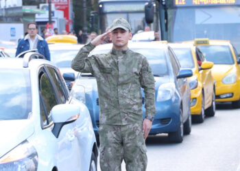 Ankara'da 09.05'te hayat durdu