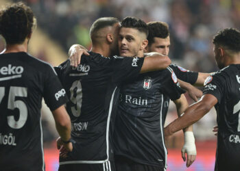 Üst sıralara oynayan bir takım olacağız