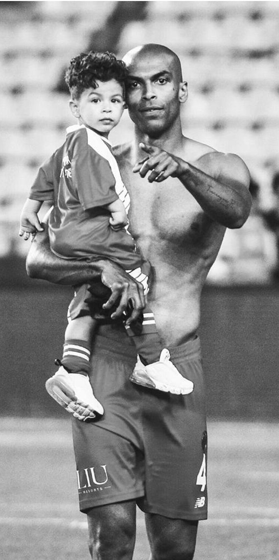 Antalyasporlu Naldo Pereria'nın kazada yaralanan oğlu Davi Pereria'nın (4) ardından, kayınpederi İtalyan Walter Tilatti (65) de 66'ncı günde tedavi gördüğü hastanede yaşamını yitirdi. Tilatti'nin cenazesi, İtalya'ya gönderilecek.