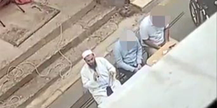 Atatürk'e hakaret eden imam tutuklandı