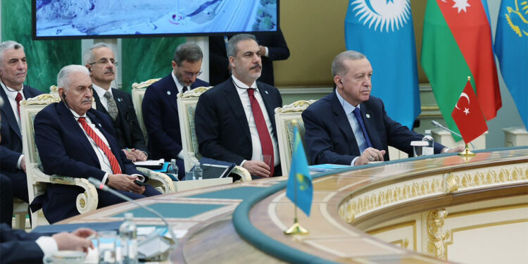 Türkiye Azerbaycan'ın yanında durmaya devam edecek