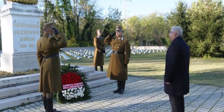 Bakan Güler, Galiçya Cephesi Şehitliği’ni ziyaret etti