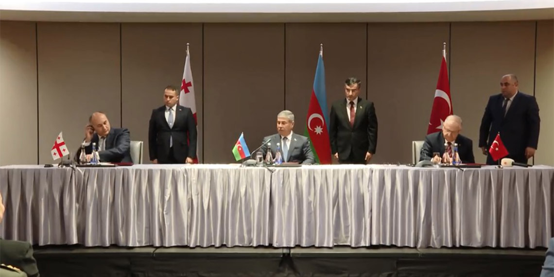 Bakan Güler, Azerbaycan ve Gürcistan Savunma Bakanı ile görüştü