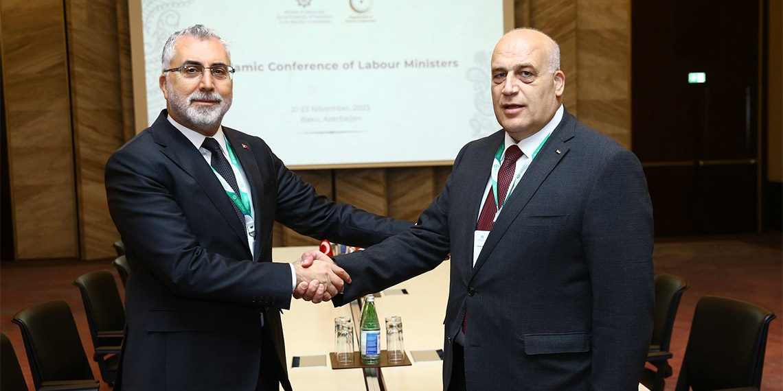 Çalışma ve Sosyal Güvenlik Bakanı Vedat Işıkhan Azerbaycan’ın başkenti Bakü’de resmi temaslarda bulundu.