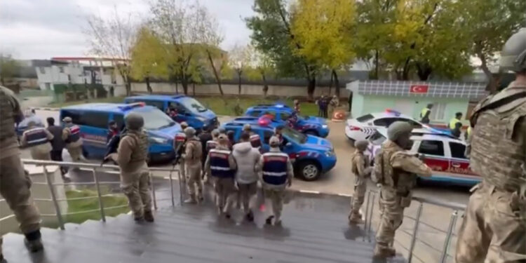 'ÇEMBER-7 Operasyonları'nda 1034 firari yakalandı