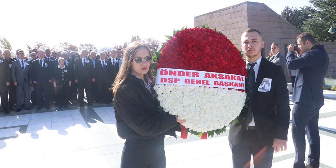 Bülent Ecevit ölümünün 17'nci yılında anıldı