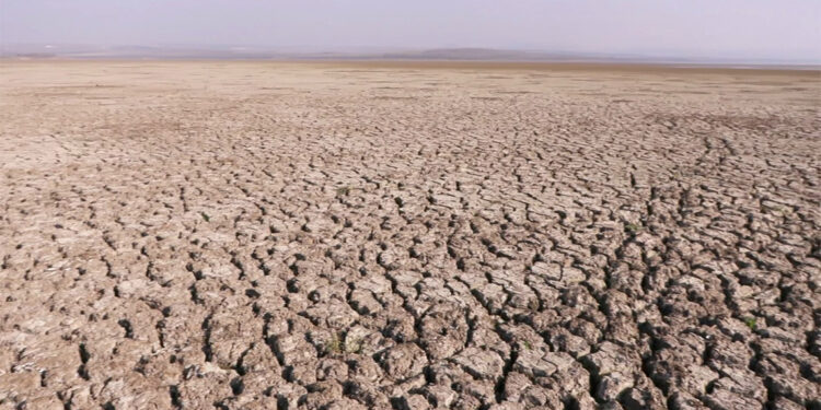 Büyükçekmece Gölü kurudu, artık İstanbul'a su verilmiyor