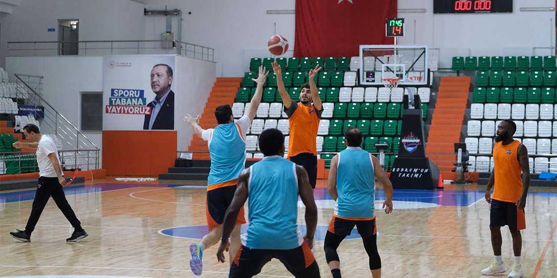 Çağdaş Bodrum Spor'da Ender Arslan takımdan memnun