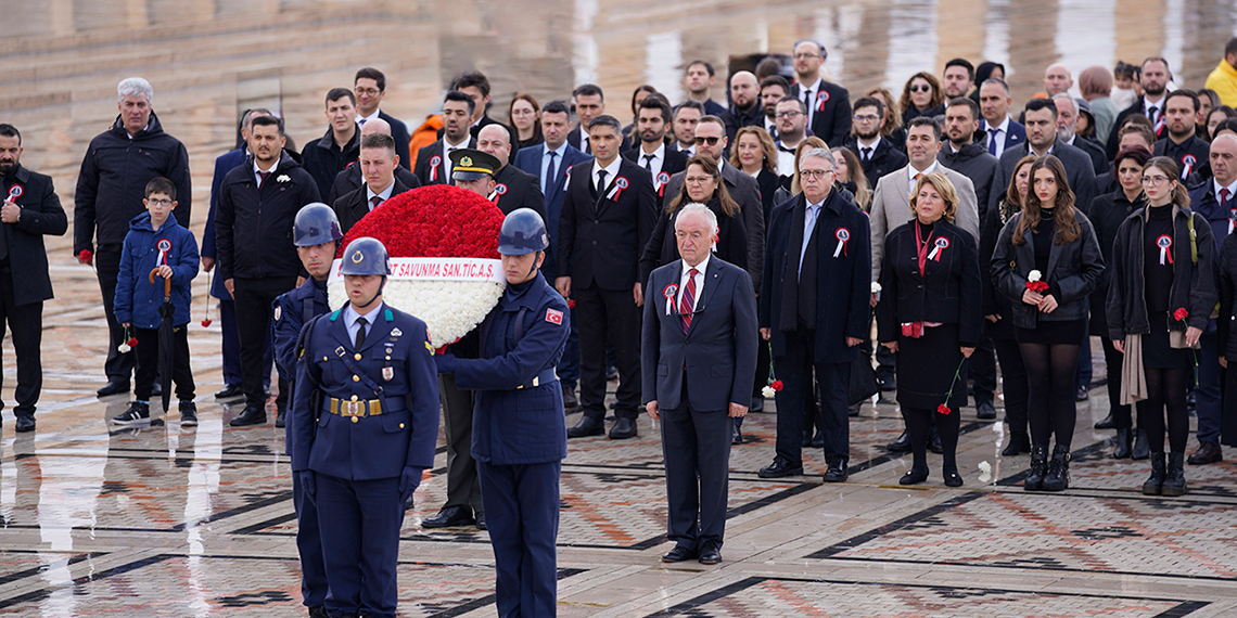 CANiK 25'inci kuruluş yıl dönümünde Anıtkabir'i ziyaret etti