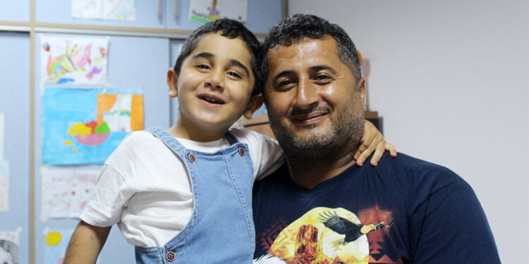 4 yaşındaki Halil çapraz nakil ile sağlığına kavuştu