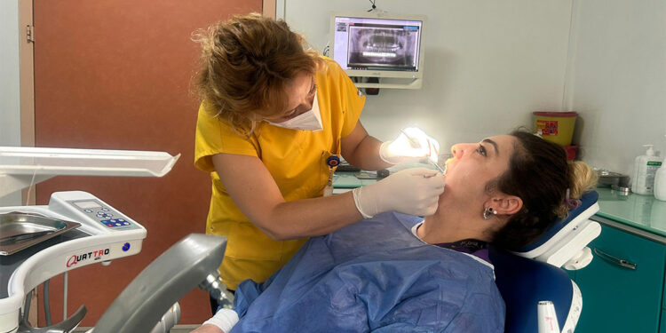 Çene ve diş sıkma sorununa botokslu çözüm