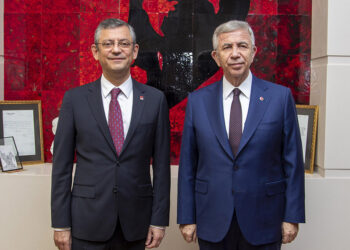 Özgür Özel Mansur Yavaş ile görüştü