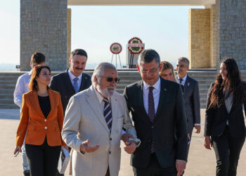 Özgür Özel KKTC'de