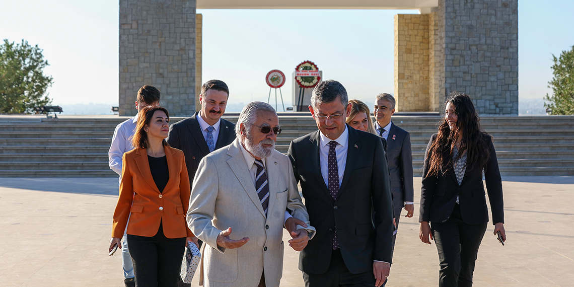 Özgür Özel KKTC'de