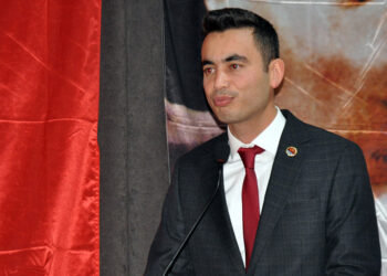 CHP Karaman İl Başkanı Özgür Özel'i destekleyecek