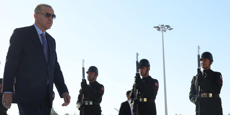 Cumhurbaşkanı Erdoğan Taşkent'e gitti