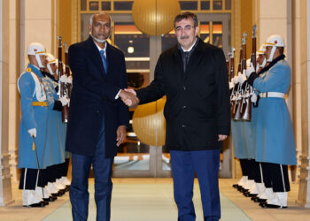 Cevdet Yılmaz, Maldivler Cumhurbaşkanı ile bir araya geldi