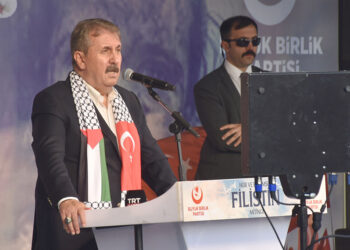 İsrail'e destek olan devletler cinayetlerin suç ortağıdır