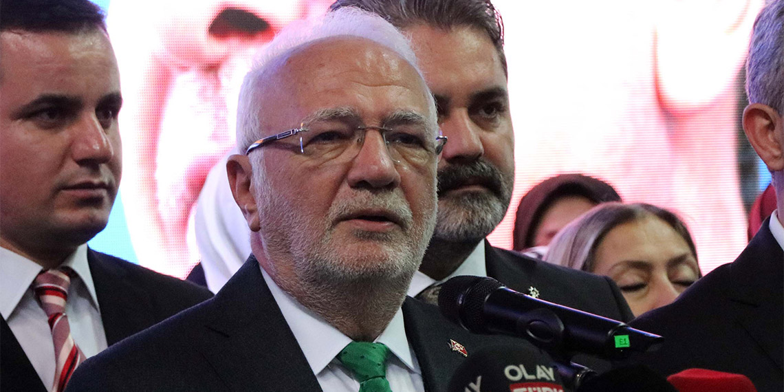 AK Parti Genel Başkanvekili Mustafa Elitaş, "Hakikaten bize yakışır bir temayül yoklaması var. İnşallah genel merkezimiz temayül sonrası partimizin adaylarının kim olduğunu belirleyecek. Bizler de hep beraber onun peşinde 31 Mart tarihinde sandıklarda AK Parti'nin oylarını patlatacağız" dedi.