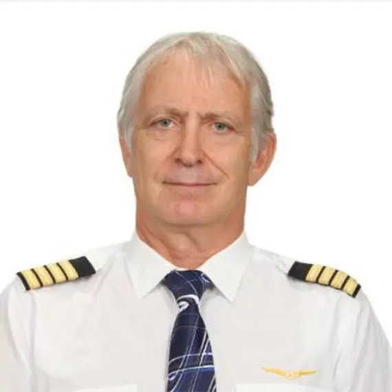 Thy'de görev alan norveçli pilotun son uçuşu takip edildi