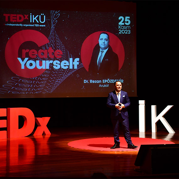 Şiddet gören kadınlar mutlaka hukuki yollara başvurmalı