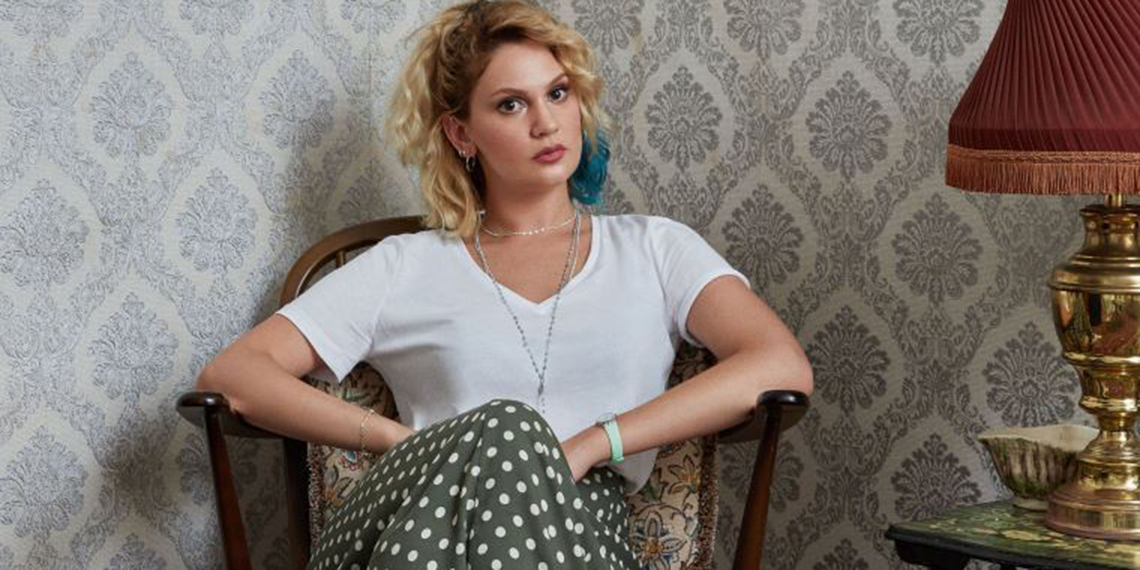 Batman'da İpek Er'e cinsel saldırıda bulunduğu iddia edilen Uzman Çavuş Musa Orhan'a hakaret ettiği gerekçesiyle Oyuncu Farah Zeynep Abdullah ifade verdi.