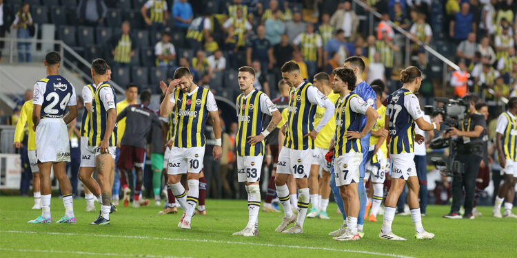 Fenerbahçe'nin 10 maçlık galibiyet serisi sonlandı