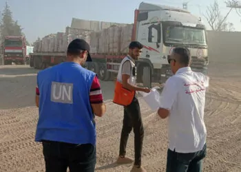 İnsani yardım yüklü 106 kamyon daha teslim edildi