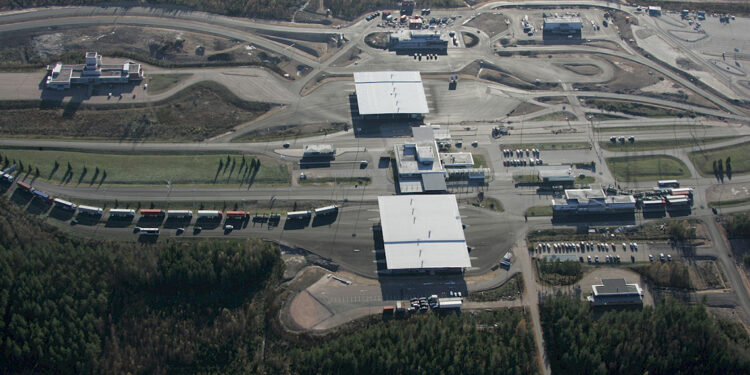 Finlandiya 4 sınır kapısını 'yasadışı geçişlere' kapadı