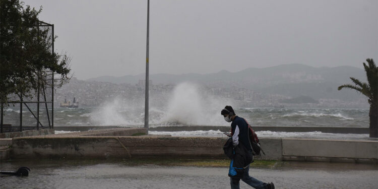 Meteoroloji'den Marmara Bölgesi için fırtına uyarısı