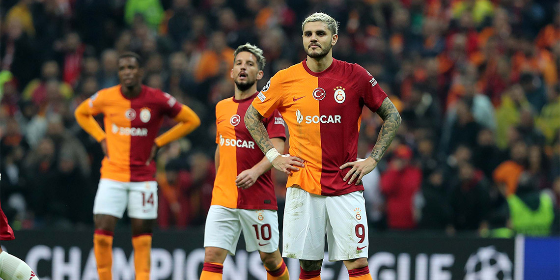 Galatasaray-Manchester United 3-3 berabere kaldı