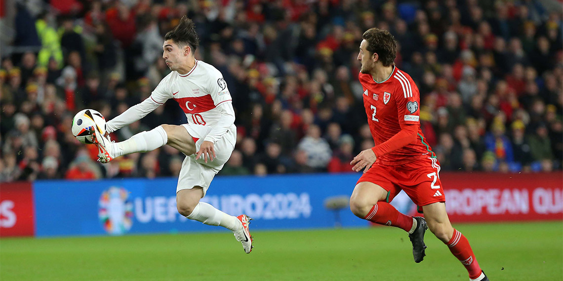 2024 Avrupa Futbol Şampiyonası (EURO 2024) Elemeleri D Grubu son maçında deplasmanda karşılaştığı Galler ile 1-1 berabere kalan A Milli Futbol Takımı EURO 2024'e lider gidiyor.