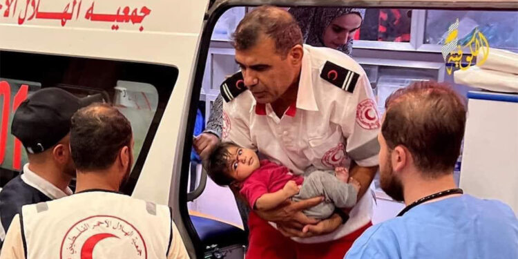 Gazze'de bir küçük bebek