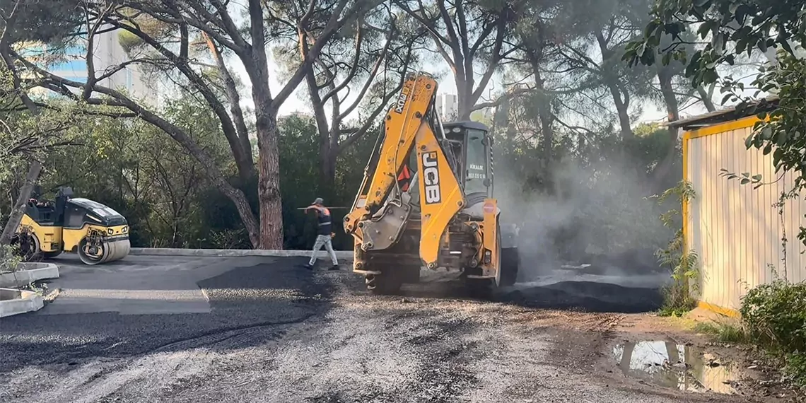 Ataşehir'de otoparkta otomobil içinde ceset bulundu