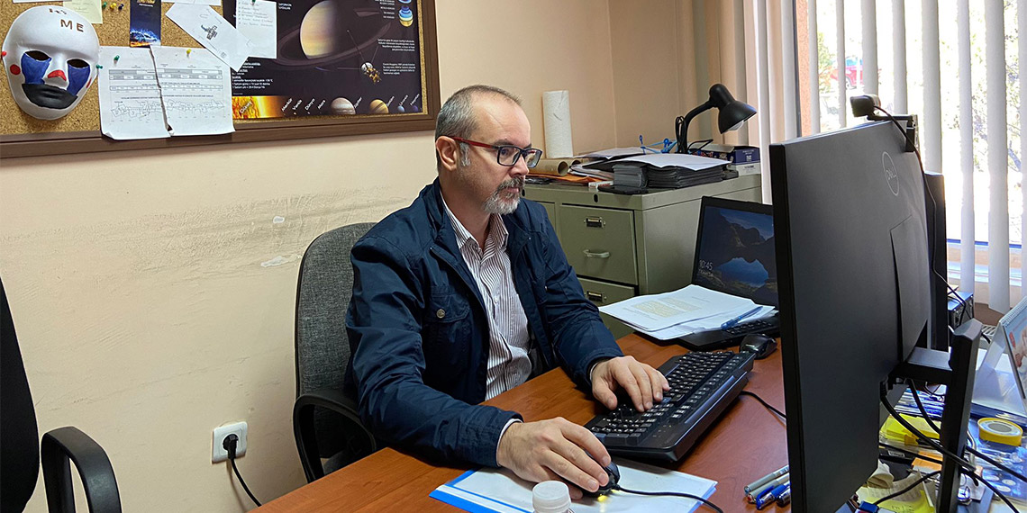 Ankara Üniversitesi Astronomi ve Uzay Bilimleri Araştırma ve Uygulama Merkezi Müdürü Doç. Dr. Mesut Yılmaz, "Gökyüzünde meydana gelen olayların depremi tetiklediği olmadı" dedi.