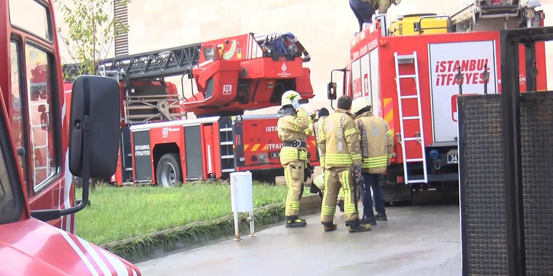 Güngören'de okulun konferans salonunda çıkan yangın itfaiye ekipleri tarafından söndürüldü. Yurtta kalan öğrenciler, dumandan etkilenmemeleri için okul görevlileri tarafından bahçeye çıkartıldı.
