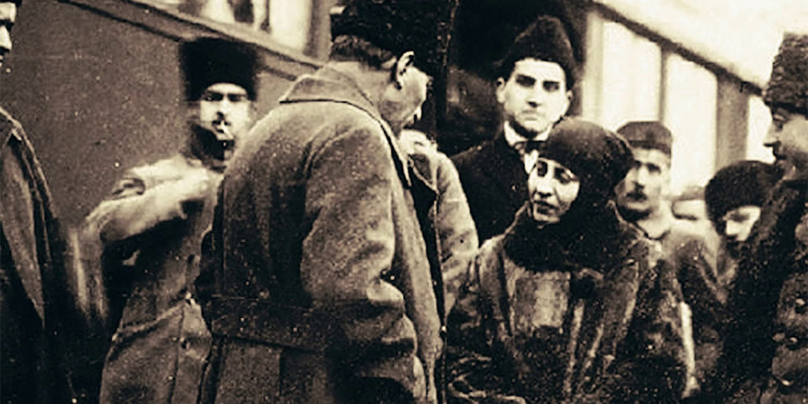 Çek ressam Alfons Mucha’nın 1928 yılında yaptığı yağlı boya Halide Edip Adıvar tablosu ilk kez Çekya’nın başkenti Prag’da sergilendikten sonra belgesele taşındı.