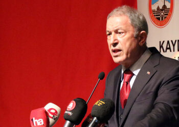 Filistinli kardeşlerimiz yalnız değil ölümüne onların yanındayız