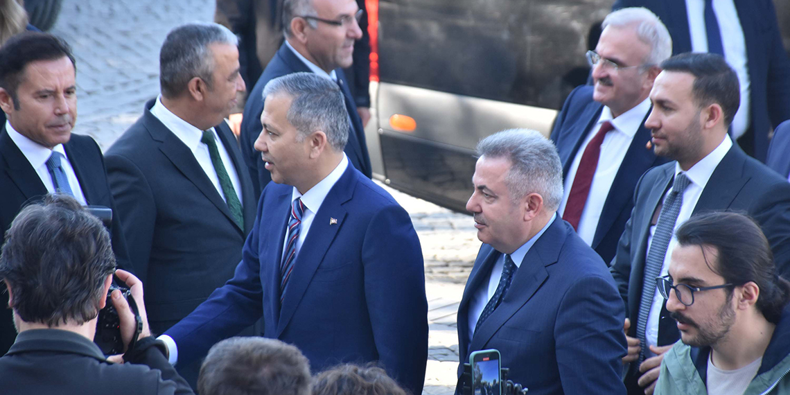 Ali Yerlikaya İzmir'de