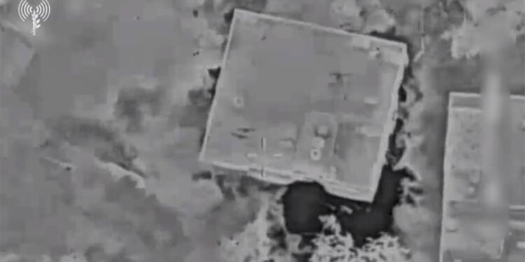 Lübnan sınırında Hizbullah hedefleri vuruldu