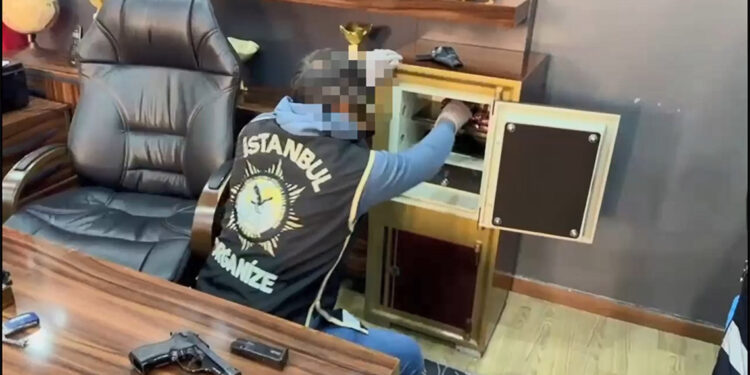 İstanbul'da tefecilik operasyonu: 11 gözaltı