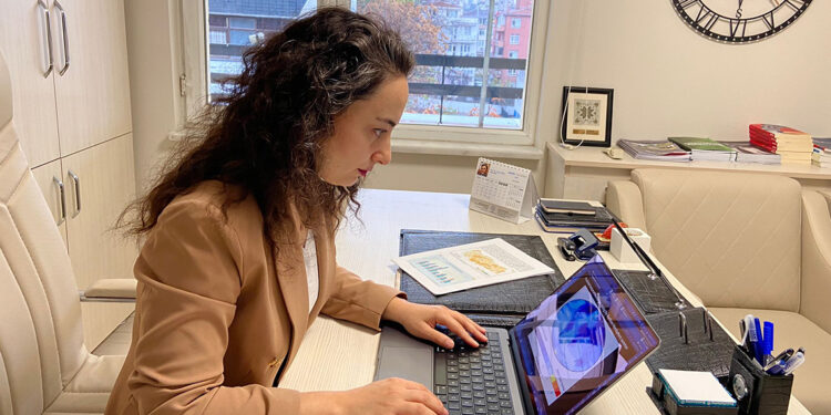 İzlanda'da beklenen volkanik patlama dünyayı soğutabilir