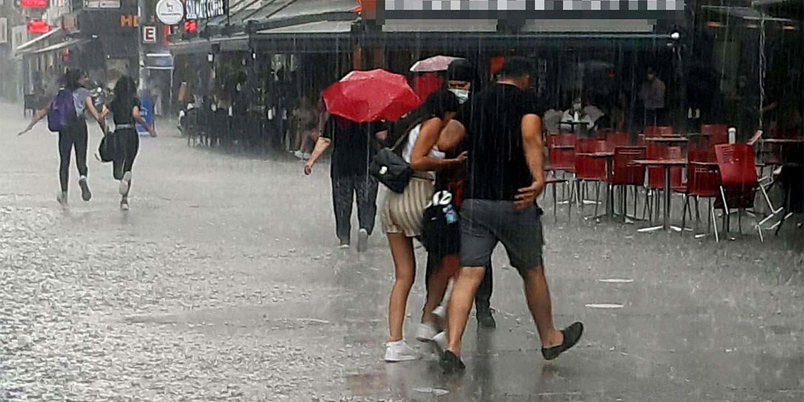 İzmir için kuvvetli gök gürültülü sağanak uyarısı