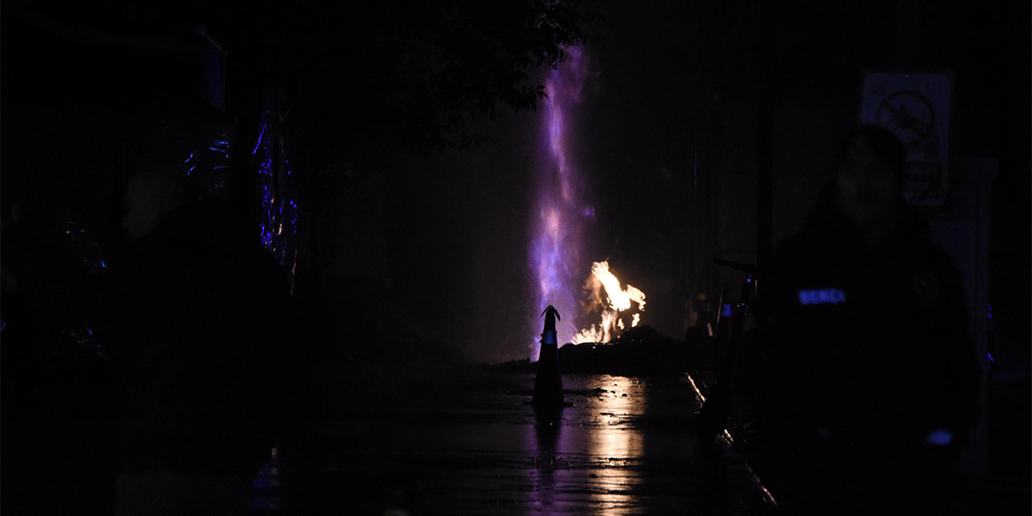 İzmir'de doğalgaz borusu patladı