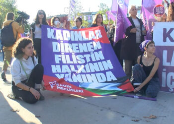 'Laiklik ve Özgürlük için Kadın Mitingi' düzenlendi