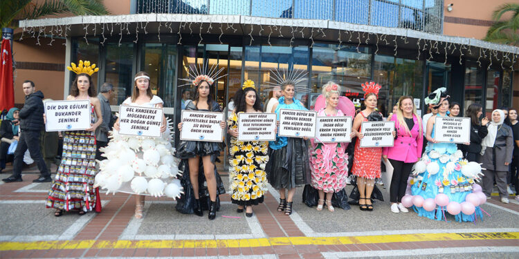 Kanserojen maddelerden tasarlanan kıyafetler sergilendi