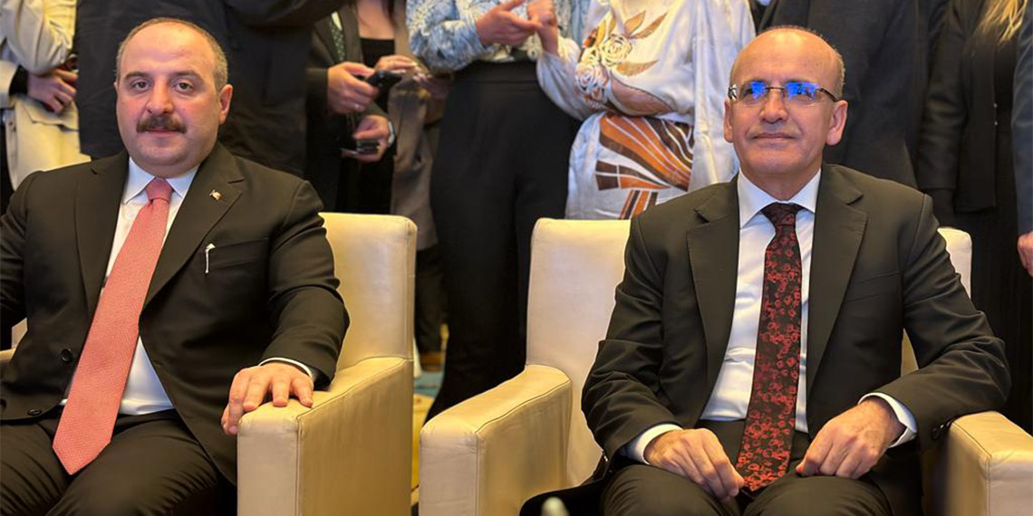 Hedefimiz BAE ile ticaret hacmimizi 25 milyar dolara çıkartmak