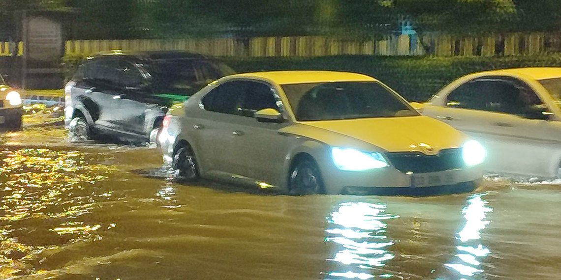 Mersin'de şiddetli yağmur ve fırtına
