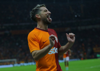 Dries Mertens maçın adamı seçildi